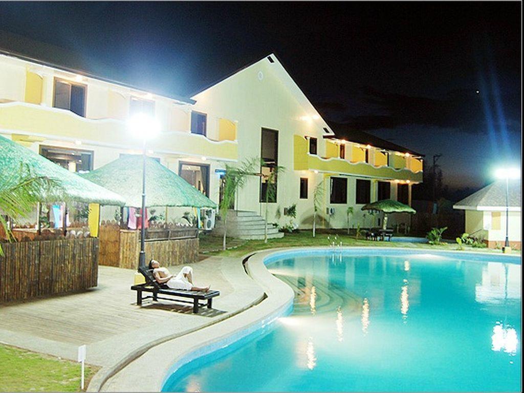 Phil Oasis Hotel & Resort Silang Exteriör bild