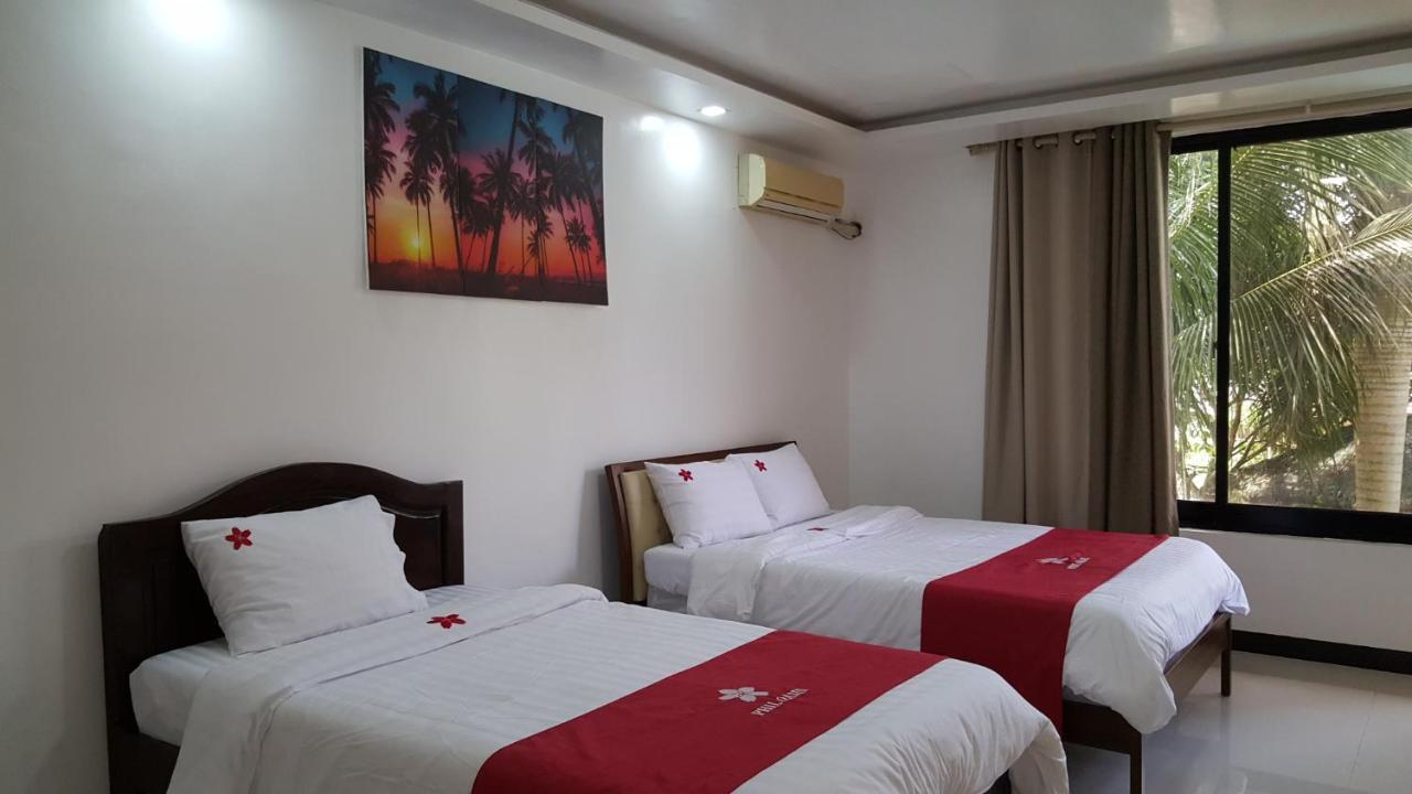 Phil Oasis Hotel & Resort Silang Exteriör bild