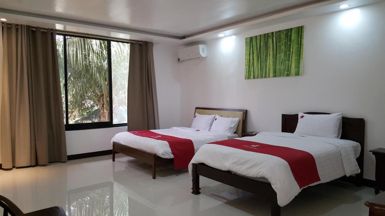 Phil Oasis Hotel & Resort Silang Exteriör bild